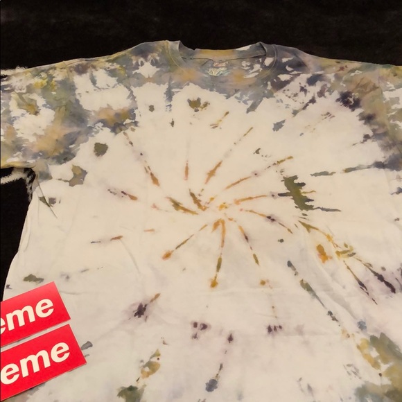 🚨1/1 Custom Supreme dyed shirt🚨 - Picture 2 of 8